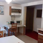 Ambra منزل للإقامة