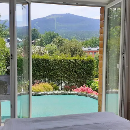 Ambra * 스클라르스카포렘바