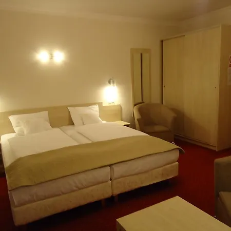 Ambra 스클라르스카포렘바