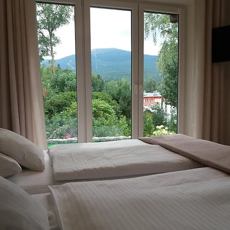 民宿 威拉安布拉旅馆 *